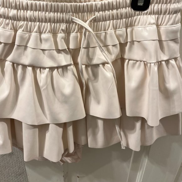Pants Store Vegan Leather Ruffle Skort - Picture 1 of 2